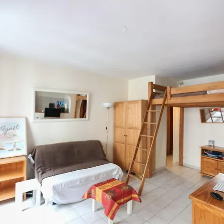 Charming Design Studio Near Bd Voltaire *